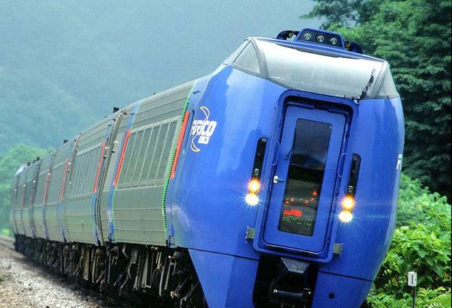 India signs MoU with Switzerland; Railways to get Swiss tilting trains