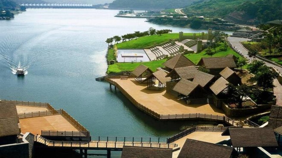 Supreme Court asks liquidator to take over Aamby Valley within 48 hours Supreme Court asks liquidator to take over Aamby Valley within 48 hours