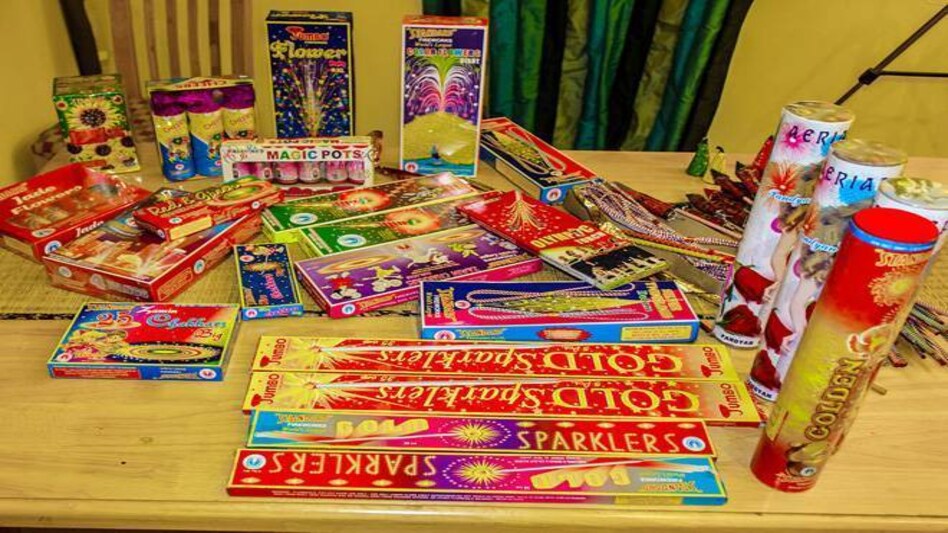 Firecracker sale ban: CAIT asks govt to compensate losses Firecracker sale ban: CAIT asks govt to compensate losses