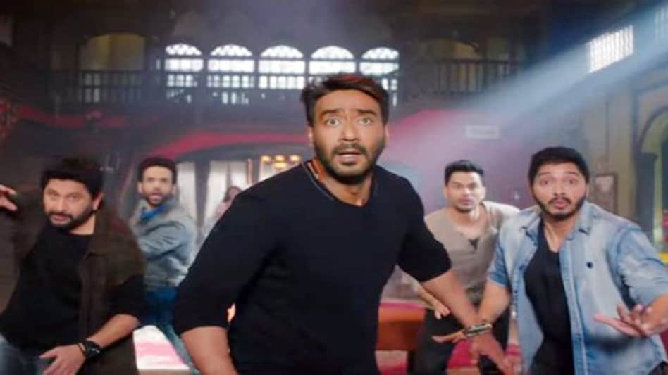 Golmaal Again Box Office Collection: Ajay Devgn's movie makes more than Rs 200 crore worldwide after week 2 Golmaal Again Box Office Collection: Ajay Devgn's movie makes more than Rs 200 crore worldwide after week 2