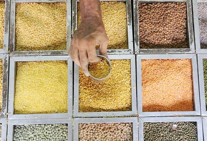 Retail inflation remains at 3.28% in September, IIP rises to 9-month high of 4.3% in August