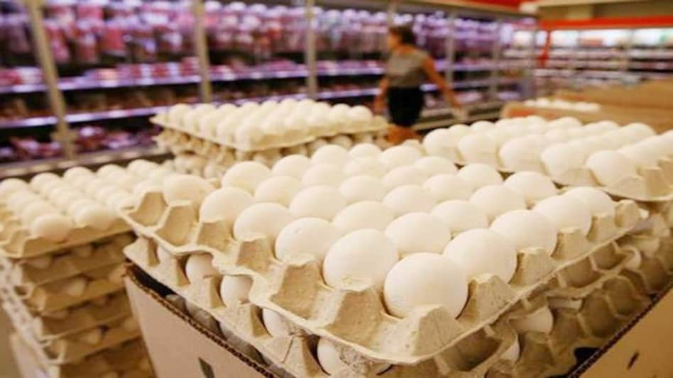 Egg prices jump by up to 40% in 1 month, broiler chicken cheaper by 25% Egg prices jump by up to 40% in 1 month, broiler chicken cheaper by 25%