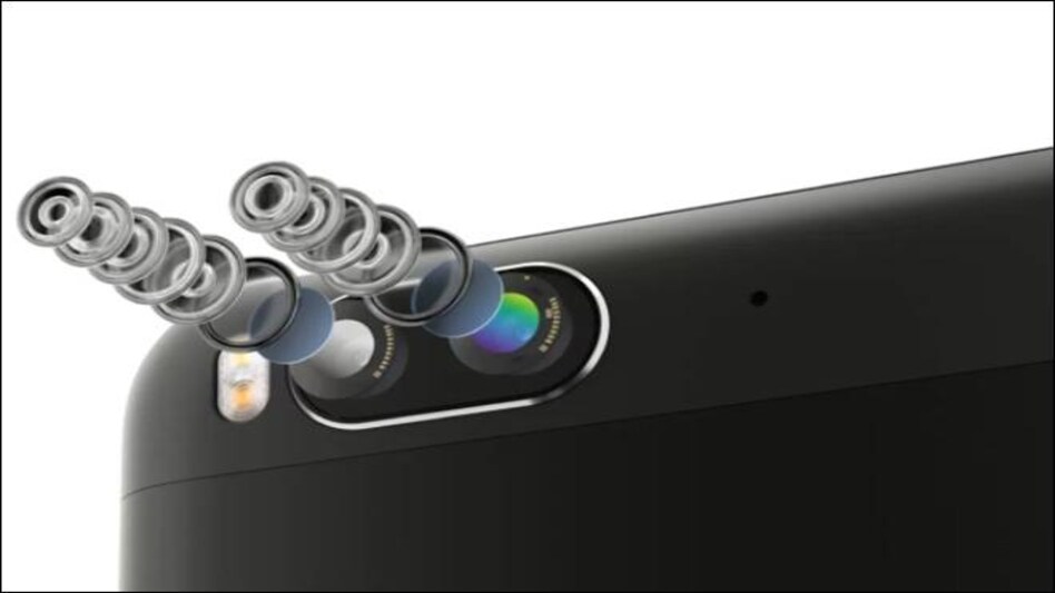 Flipkart to launch its own smartphone, Billion Capture+ with state-of-art dual camera on Nov 15 Flipkart to launch its own smartphone, Billion Capture+ with state-of-art dual camera on Nov 15