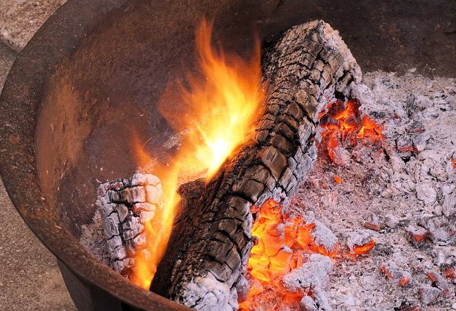 Six men suffocate to death after they sleep in a closed tempo with burning tandoor inside