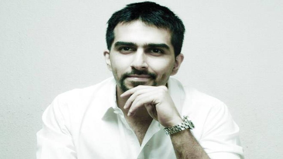 Investing in euphoric IPOs versus listed stocks: Which is worth it and why? Investing in euphoric IPOs versus listed stocks: Which is worth it and why?