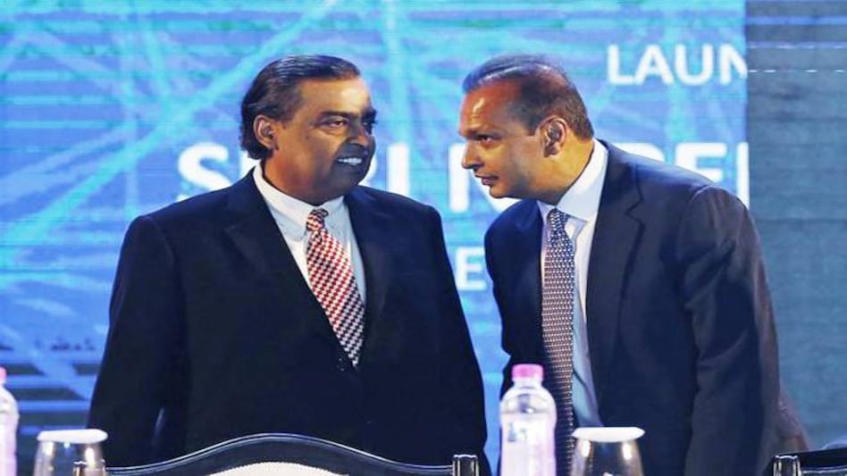 Reliance Jio-RCom: What Mukesh Ambani's deal with brother Anil means for Airtel, Vodafone Reliance Jio-RCom: What Mukesh Ambani's deal with brother Anil means for Airtel, Vodafone