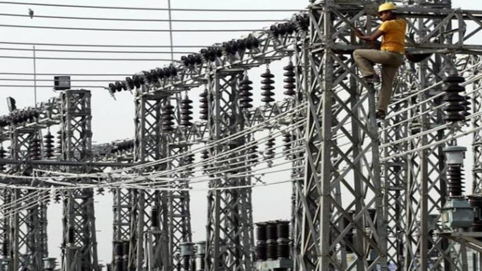 Reliance Infra sells Mumbai power business to Adani for Rs 18,800 crore to pare debt Reliance Infra sells Mumbai power business to Adani for Rs 18,800 crore to pare debt