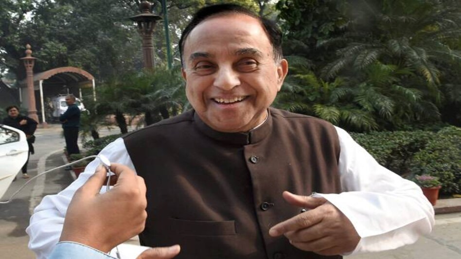 2G spectrum scam: Subramanian Swamy lashes out at Mukul Rohatgi for supporting acquittal of A Raja, Kanimojhi 2G spectrum scam: Subramanian Swamy lashes out at Mukul Rohatgi for supporting acquittal of A Raja, Kanimojhi