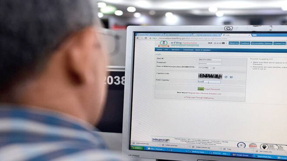 Out of 1.2 billion Indian citizens only 4.07 crore filed tax returns in assessment year 2015-16 Out of 1.2 billion Indian citizens only 4.07 crore filed tax returns in assessment year 2015-16