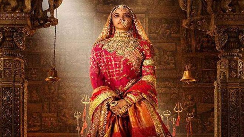 Padmaavat Box Office Collection Day 1: Deepika-Shahid-Ranveer's movie earns Rs 18 crore Padmaavat Box Office Collection Day 1: Deepika-Shahid-Ranveer's movie earns Rs 18 crore