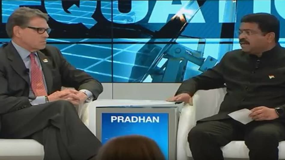 WEF 2018: India has strong focus on renewable energy, says Dharmendra Pradhan WEF 2018: India has strong focus on renewable energy, says Dharmendra Pradhan