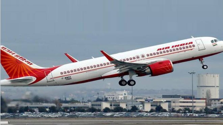 Delhi-Kolkata Air India flight aborted following bomb scare Delhi-Kolkata Air India flight aborted following bomb scare