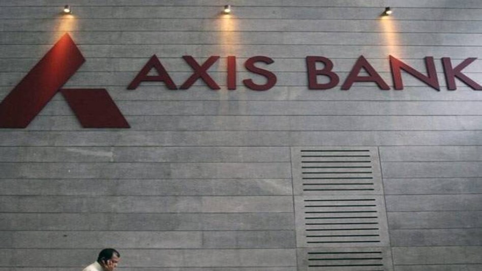 DoT says no new bank guarantee from Axis Bank to be accepted DoT says no new bank guarantee from Axis Bank to be accepted