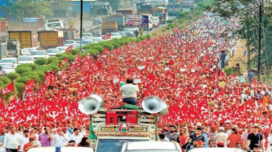 Kisan Long March: Over 30,000 farmers reach Mumbai's Azad Maidan; gherao Maharashtra Assembly Kisan Long March: Over 30,000 farmers reach Mumbai's Azad Maidan; gherao Maharashtra Assembly