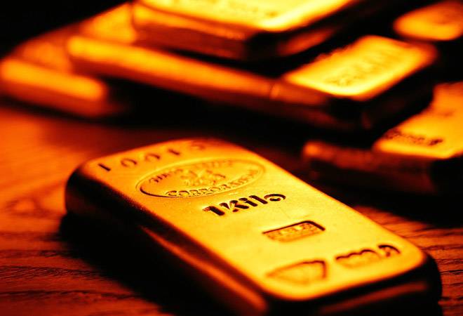 Niti Aayog panel mulls sharp cut in gold import duty to boost demand, curb smuggling Niti Aayog panel mulls sharp cut in gold import duty to boost demand, curb smuggling