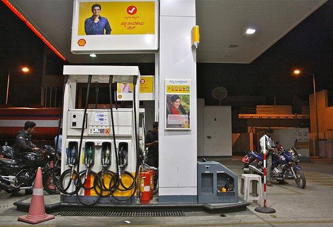 Oil companies to sell BS-VI petrol, diesel in Delhi from Sunday, prices to remain unchanged