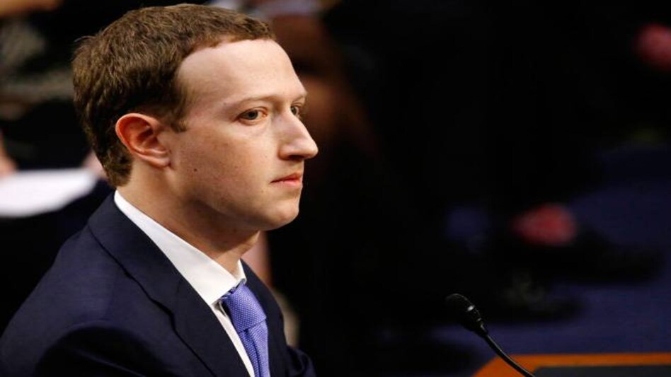 Facebook fuels broad privacy debate by tracking non-users Facebook fuels broad privacy debate by tracking non-users