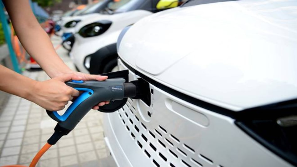 How much will you save if you start driving an electric car? How much will you save if you start driving an electric car?