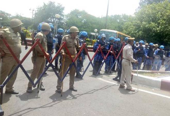 Internet services suspended in Aligarh Muslim University over Jinnah row