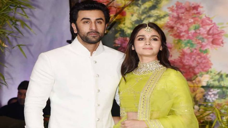 Ranbir Kapoor and Alia Bhatt are dating! And, the love will add to their brand value Ranbir Kapoor and Alia Bhatt are dating! And, the love will add to their brand value