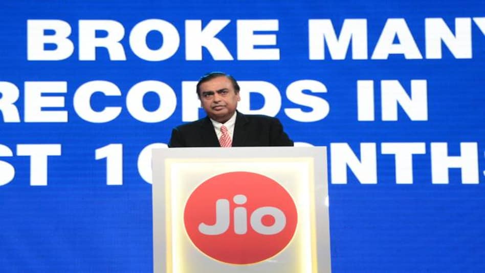 Mukesh Ambani's Reliance Jio crosses 200 million user mark in less than 2 years Mukesh Ambani's Reliance Jio crosses 200 million user mark in less than 2 years