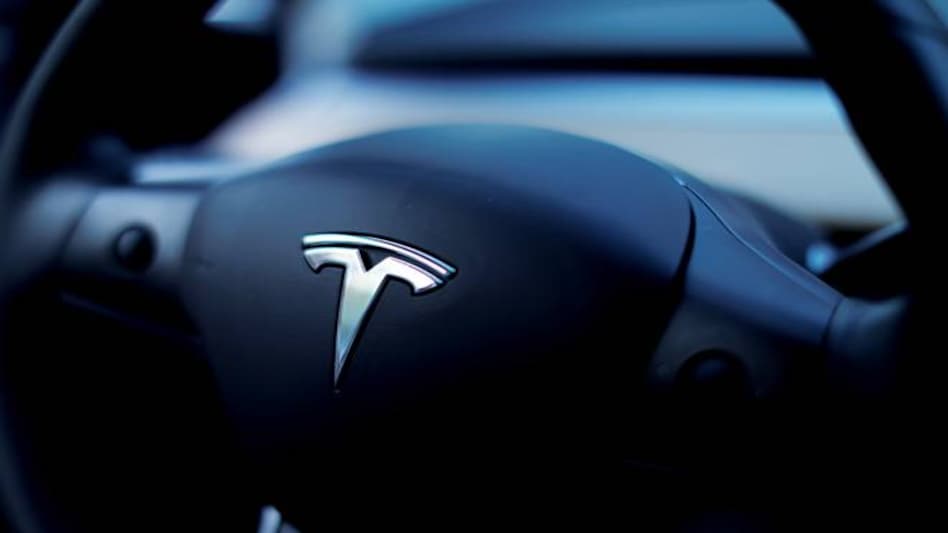 Tesla sues ex-employee for sabotage; accused counters by claiming to be a whistleblower Tesla sues ex-employee for sabotage; accused counters by claiming to be a whistleblower