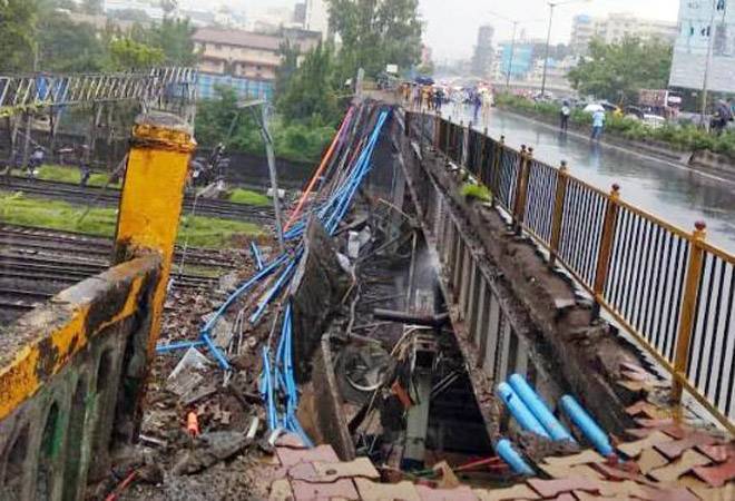 Mumbai downpour: Jet Airways, IndiGo, Vistara waive rescheduling charges