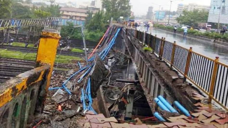 Mumbai downpour: Jet Airways, IndiGo, Vistara waive rescheduling charges Mumbai downpour: Jet Airways, IndiGo, Vistara waive rescheduling charges