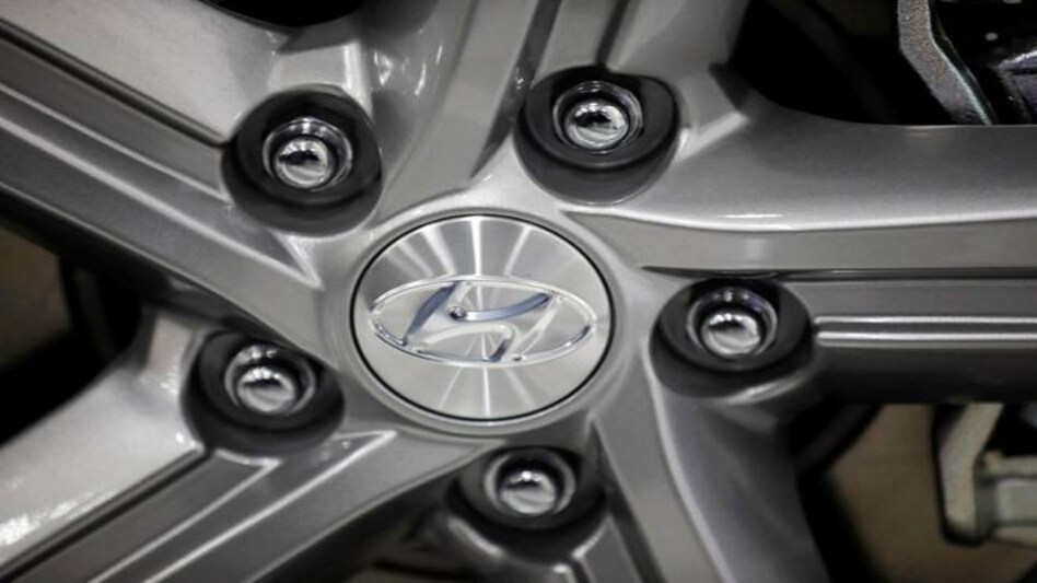 All new Hyundai Santro to hit Indian roads by October: Report All new Hyundai Santro to hit Indian roads by October: Report