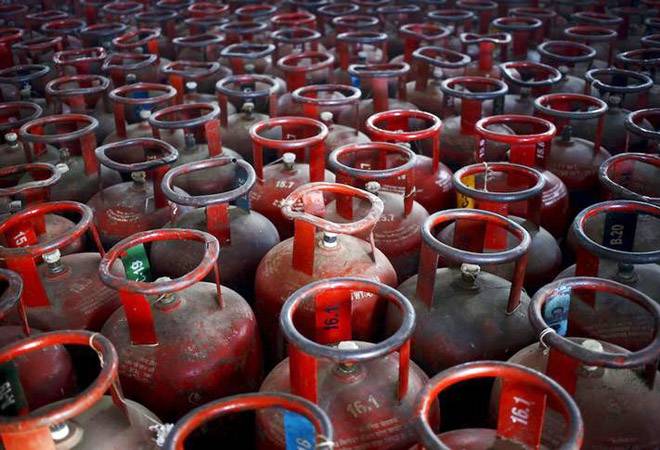 Govt may replace LPG subsidy with cooking subsidy for the benefit of more consumers Govt may replace LPG subsidy with cooking subsidy for the benefit of more consumers