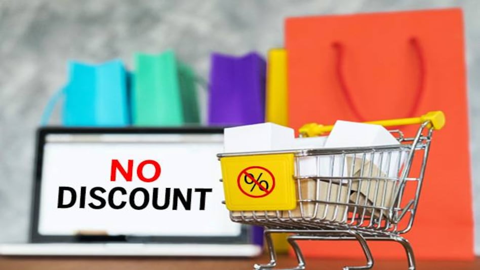Draft e-commerce policy: Amazon, Flipkart, Paytm may face problem offering hefty discounts Draft e-commerce policy: Amazon, Flipkart, Paytm may face problem offering hefty discounts
