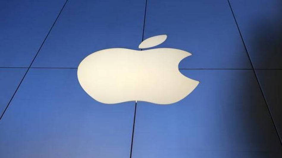 Apple has so much cash it can buy TCS, Reliance and still be left with over $60 bn Apple has so much cash it can buy TCS, Reliance and still be left with over $60 bn