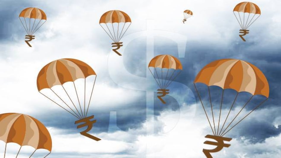 Rupee free fall against dollar! PM Modi to hold review meeting this weekend Rupee free fall against dollar! PM Modi to hold review meeting this weekend