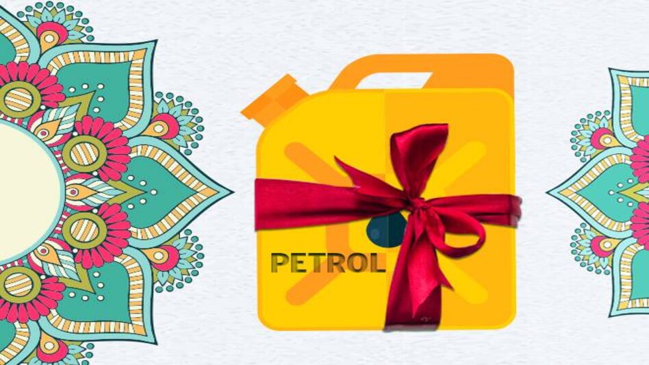 Friends give groom the most precious wedding gift in Tamil Nadu - petrol! Friends give groom the most precious wedding gift in Tamil Nadu - petrol!