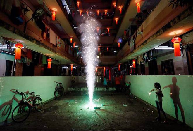 SC refuses blanket ban on sale of firecrackers; allows burning of 'green crackers' from 8pm to 10pm