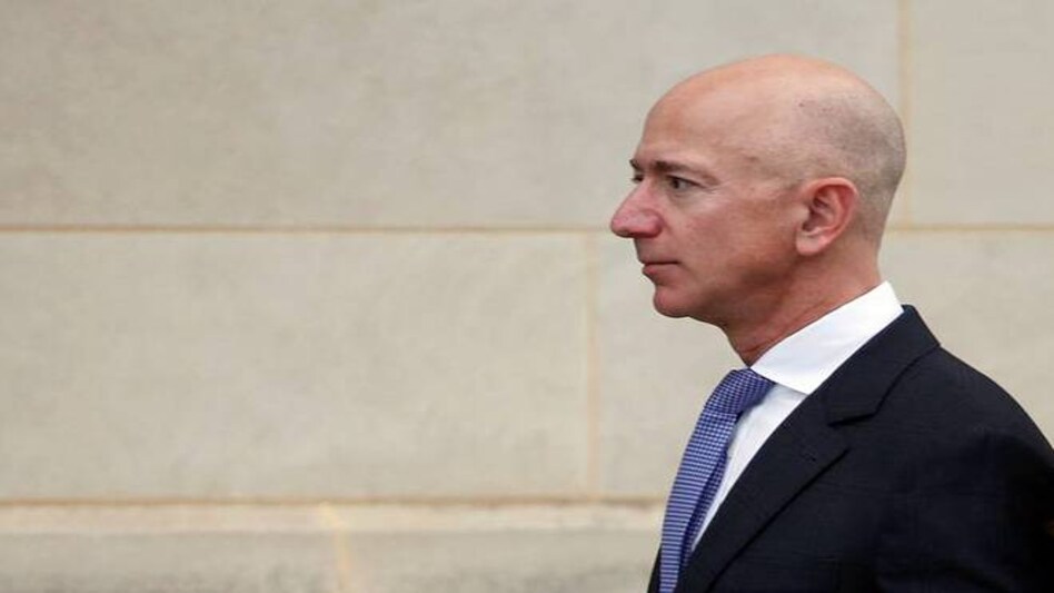 Amazon's Jeff Bezos loses $19.2 billion in two days Amazon's Jeff Bezos loses $19.2 billion in two days