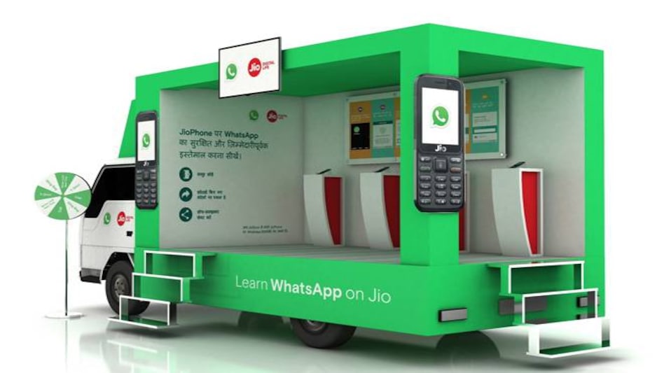 WhatsApp and Jio are visiting Indian cities in a van to spread awareness WhatsApp and Jio are visiting Indian cities in a van to spread awareness