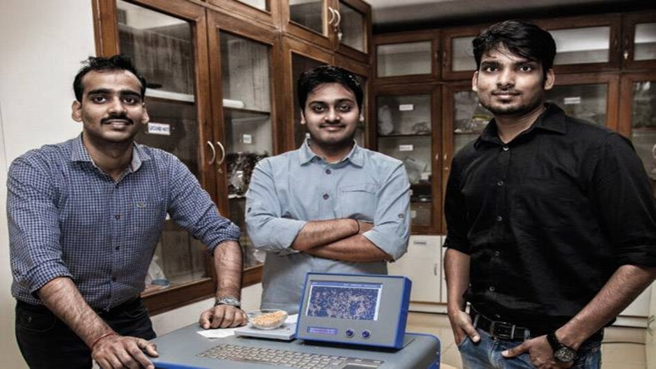 (From left): Nebulaa Co-founders -- Tanmay Sethi, Mohit Dadhich and Yogesh Gupta (Photograph by Arshanapally Shiva) (From left): Nebulaa Co-founders -- Tanmay Sethi, Mohit Dadhich and Yogesh Gupta (Photograph by Arshanapally Shiva)
