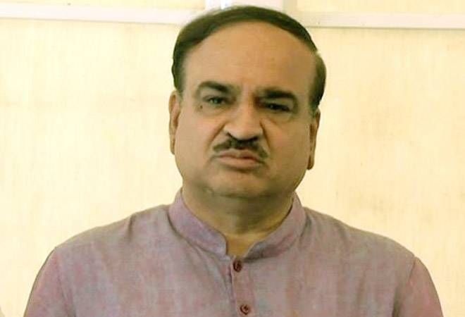 Union Minister Ananth Kumar passes away at 59
