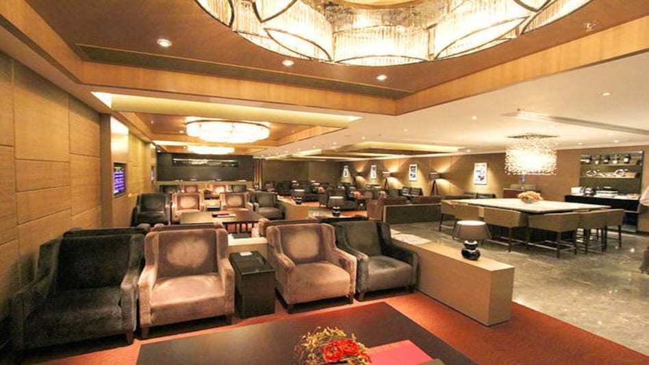 Even Debit Card gives you airport lounge access. Here's how Even Debit Card gives you airport lounge access. Here's how