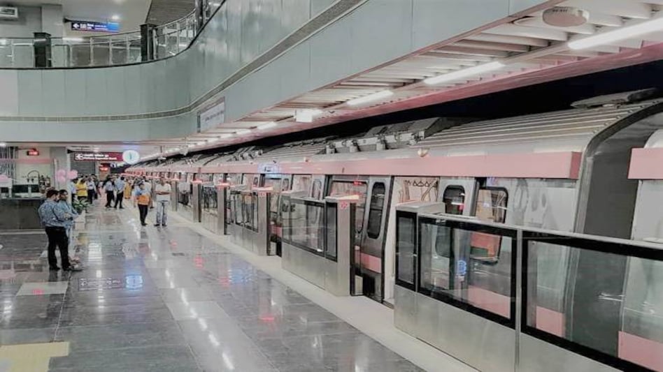 Delhi Metro Pink Line Lajpat Nagar-Mayur Vihar stretch: How Ashram station became world's smallest Delhi Metro Pink Line Lajpat Nagar-Mayur Vihar stretch: How Ashram station became world's smallest