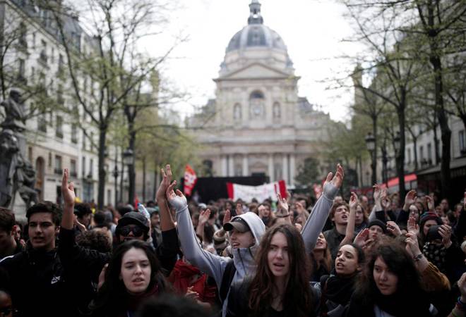 France protests: What is the Yellow Vests movement?