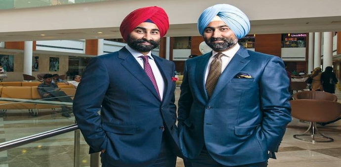Things have turned sour between brothers Malvinder (right) and Shivinder. And it's showing. Things have turned sour between brothers Malvinder (right) and Shivinder. And it's showing.