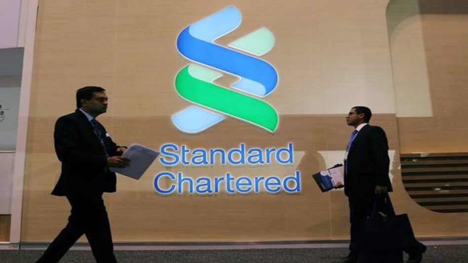 Standard Chartered lays off over 200 employees in India Standard Chartered lays off over 200 employees in India