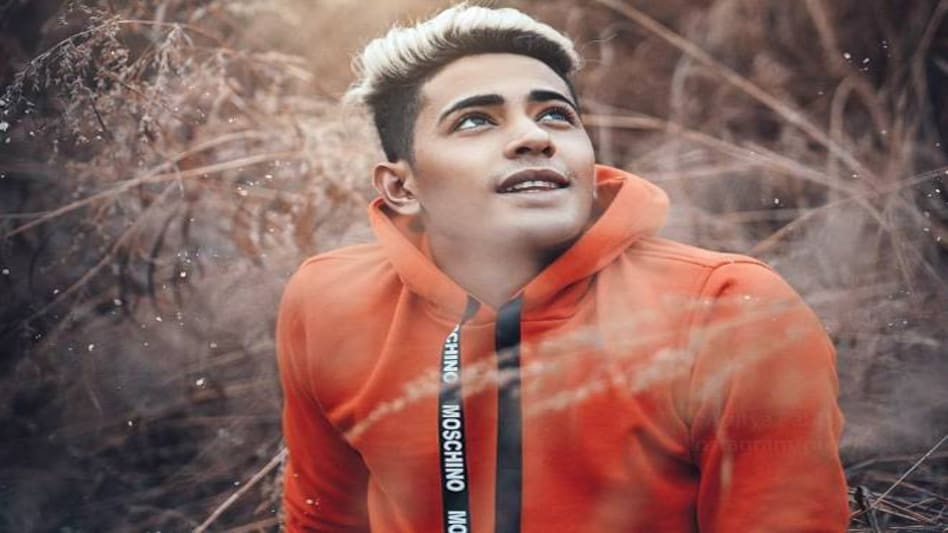 Danish Zehen funeral: Fans, followers pay last respect to Ace of Space contestant Danish Zehen funeral: Fans, followers pay last respect to Ace of Space contestant