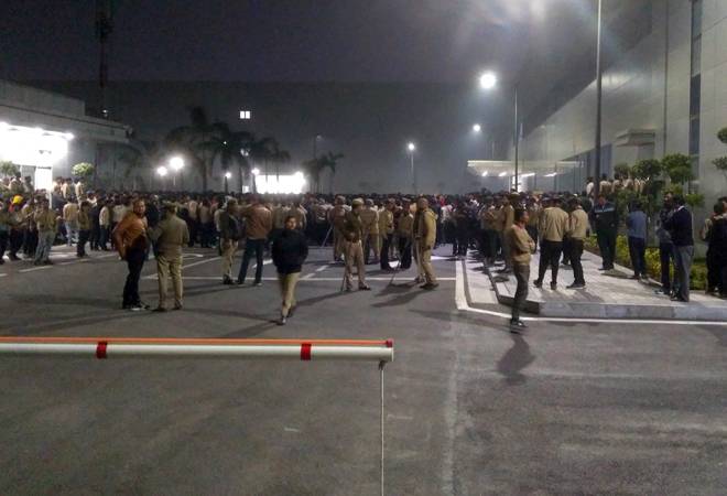 Workers stage protest at Samsung's Noida plant