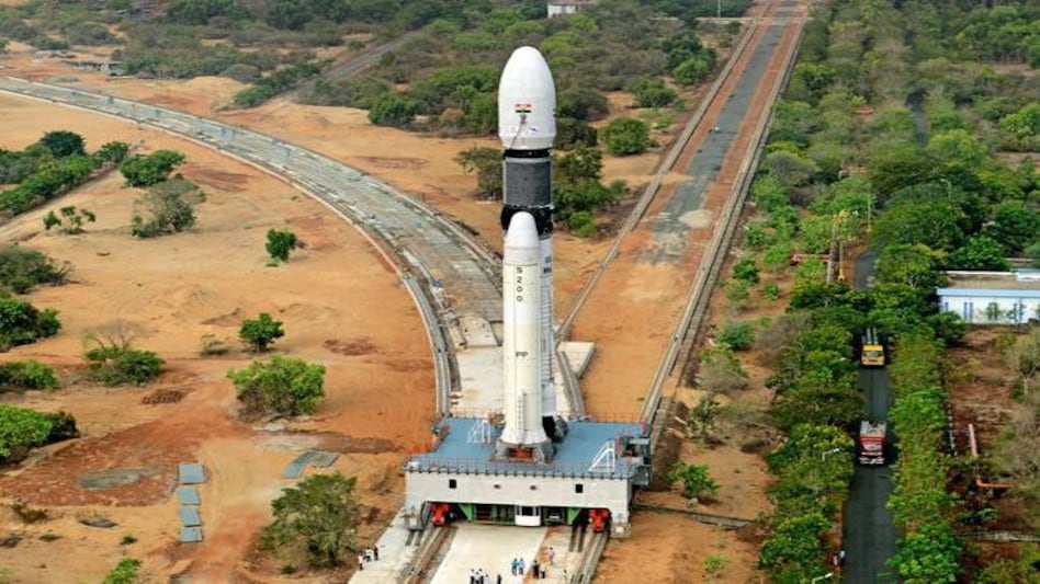 ISRO sets December 2021 deadline to send astronauts to space, to launch Chandrayaan-2 in March-April ISRO sets December 2021 deadline to send astronauts to space, to launch Chandrayaan-2 in March-April