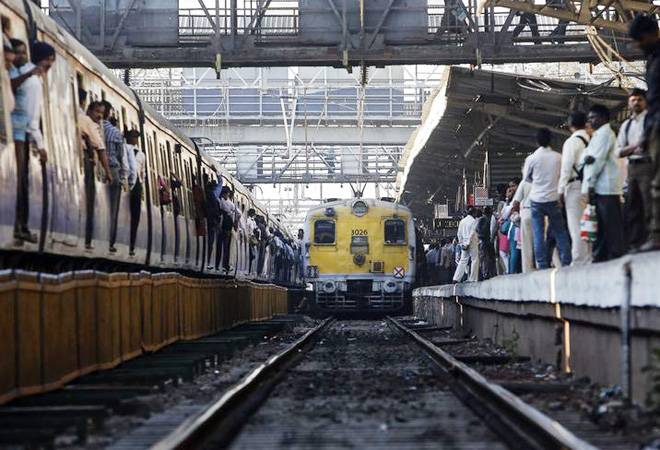 Mumbai locals to get visual indicator to warn that train is ready to move Mumbai locals to get visual indicator to warn that train is ready to move