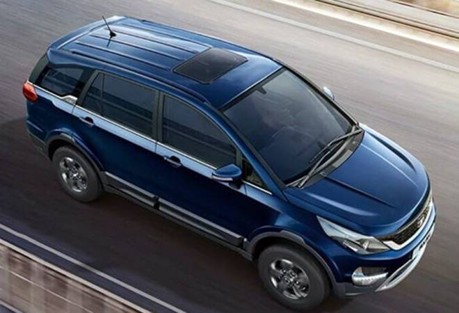 As far as the exteriors of Tata Hexa are concerned, the 2019 model of Hexa will come in five colours options with the dual tone roof in the top end variants in two colours - Infinity Black and Titanium Grey. As far as the exteriors of Tata Hexa are concerned, the 2019 model of Hexa will come in five colours options with the dual tone roof in the top end variants in two colours - Infinity Black and Titanium Grey.