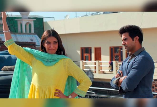 Ek Ladki Ko Dekha Toh Aisa Laga box office collection Day 3: Sonam Kapoor-starrer crosses Rs 10-crore mark Ek Ladki Ko Dekha Toh Aisa Laga box office collection Day 3: Sonam Kapoor-starrer crosses Rs 10-crore mark